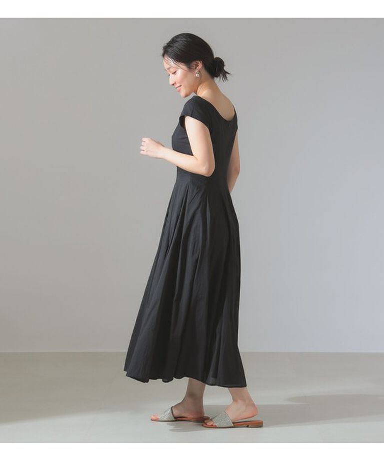 Demi-Luxe BEAMS 「MARIHA / 月の夢 ソリッド ワンピース」|ワンピース|ONYX