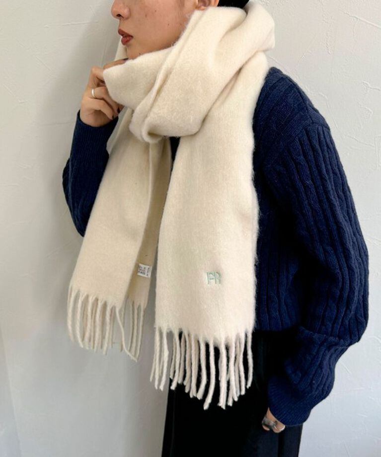fredy emue「FR刺繍ブークレ無地ストール」|ストール|