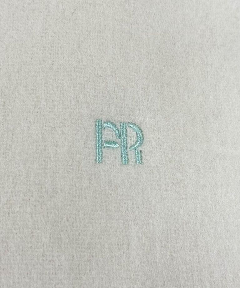 fredy emue「FR刺繍ブークレ無地ストール」|ストール|