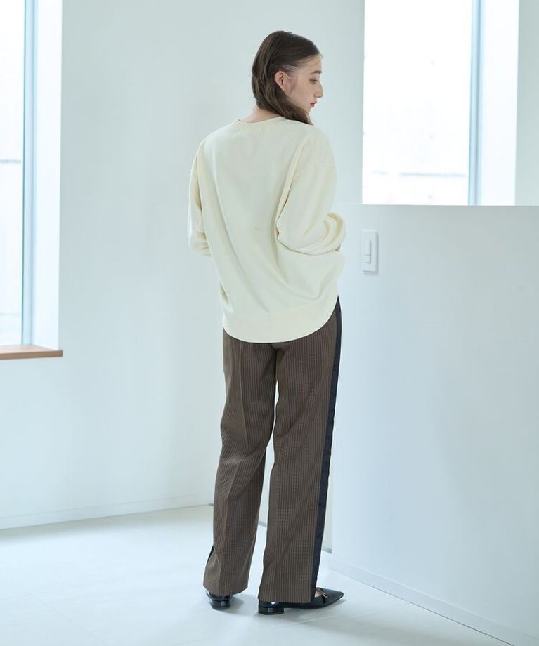 YECCA VECCA「ラメ刺繍ロゴスウェット」|スウェット・ジャージ|