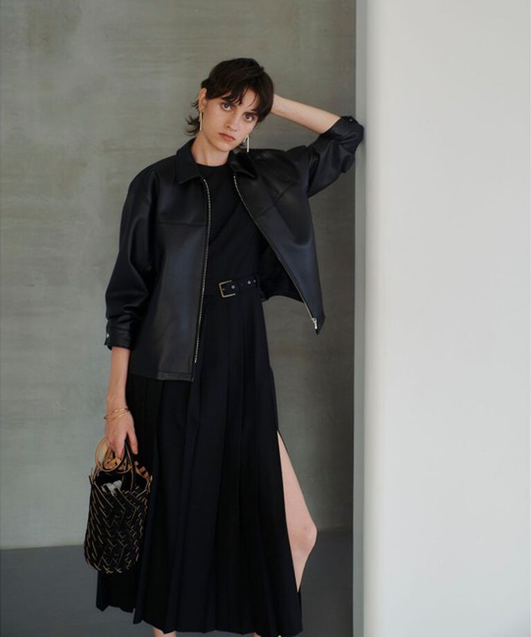 allureville「【allureville×otona MUSE】TRトロサイドスリットプリーツワンピース」|ワンピース|