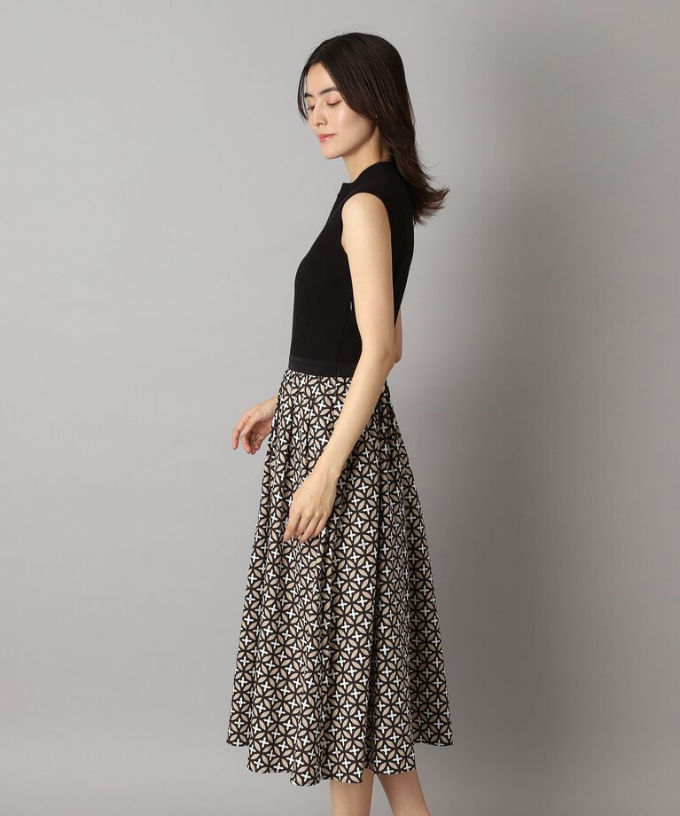 DRESSTERIOR「【洗える】オーバーラップサークルフレンチスリーブワンピ」|ワンピース|