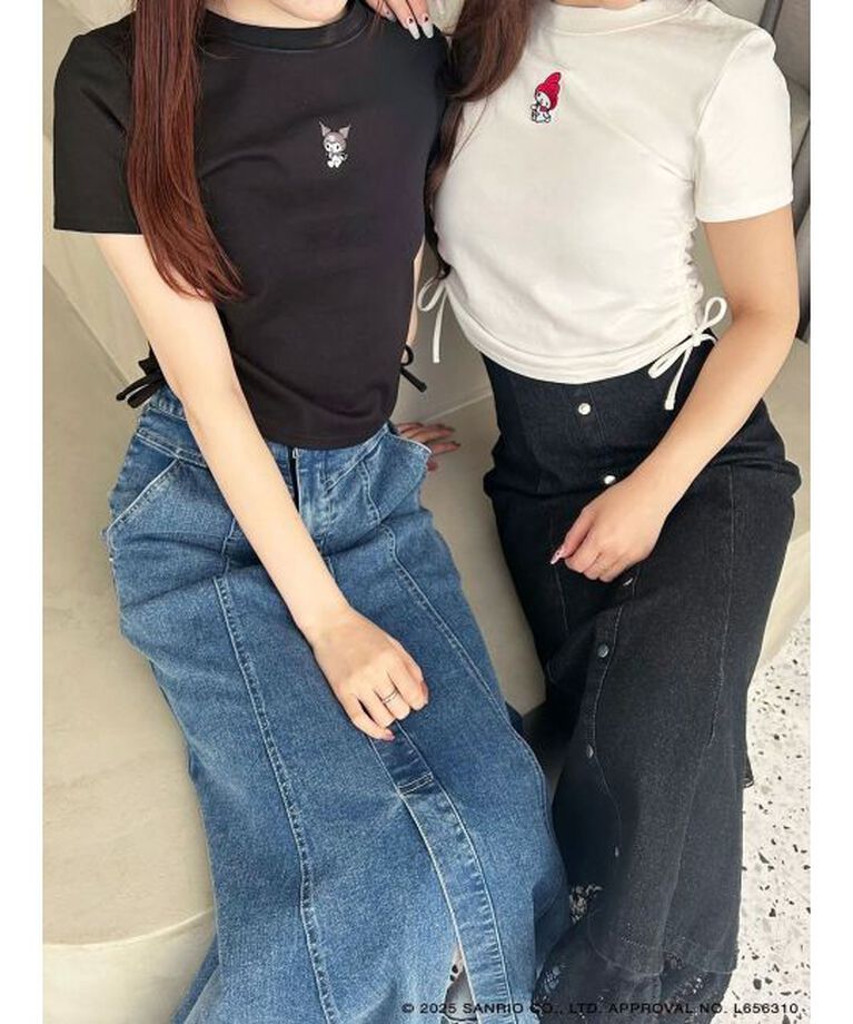 MERCURYDUO「【メロクロコラボ】クロミワンポイント刺繍クロップドTシャツ」|Tシャツ・カットソー|