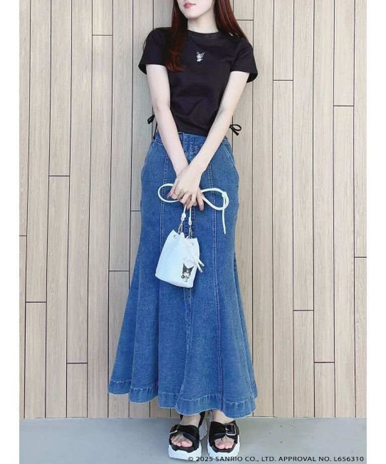 MERCURYDUO「【メロクロコラボ】クロミワンポイント刺繍クロップドTシャツ」|Tシャツ・カットソー|