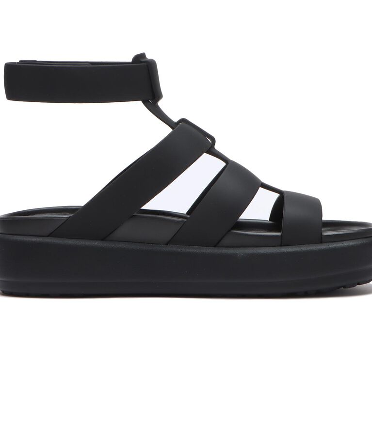 crocs「【crocs】BROOKLYN LUXE GLADIATOR」|サンダル|