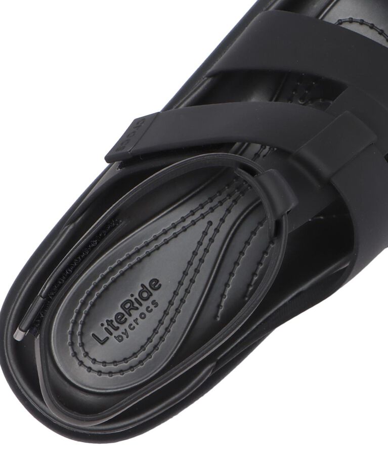 crocs「【crocs】BROOKLYN LUXE GLADIATOR」|サンダル|