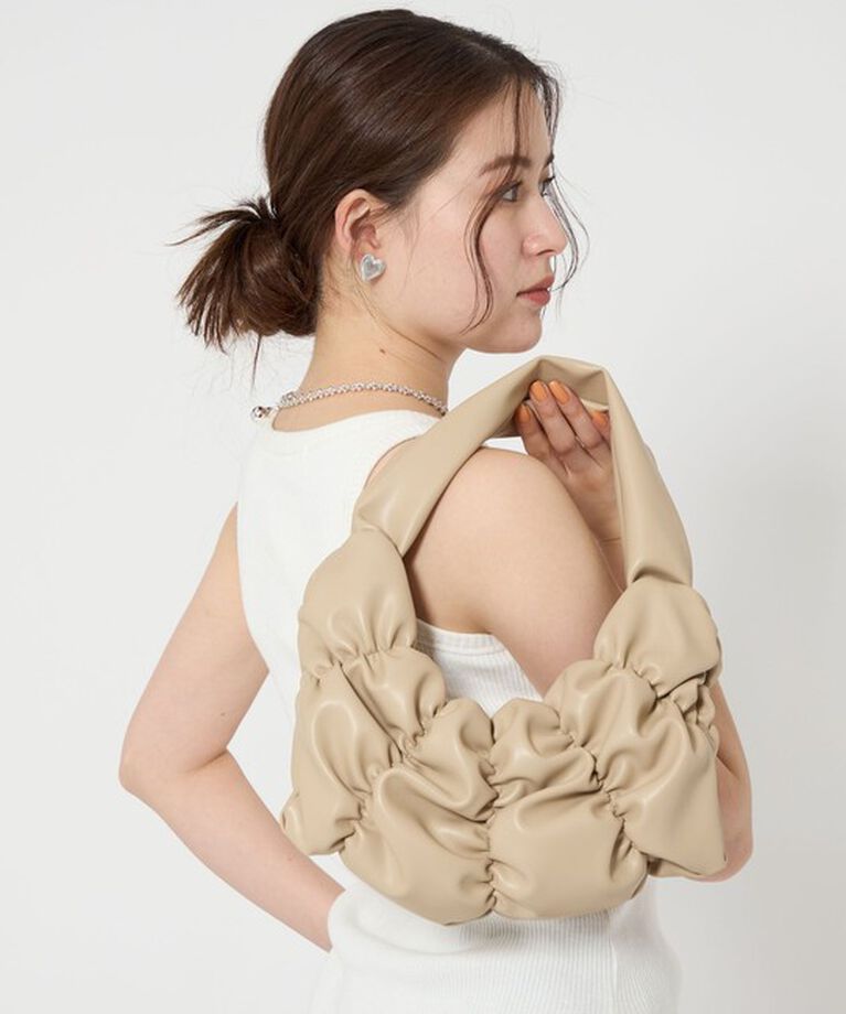 BEAUTY&YOUTH UNITED ARROWS「ギャザー ムーン ワンショルダーバッグ」|ショルダー・メッセンジャー|BEIGE