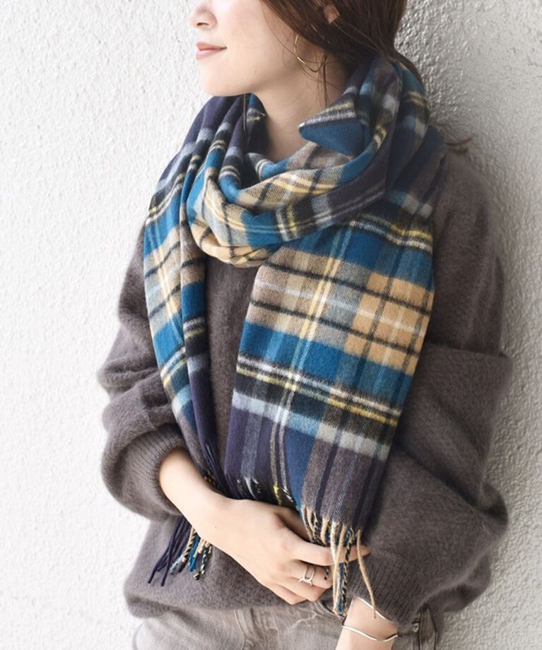 SHIPS for women「【SHIPS別注】JOHNSTONS:カシミヤチェックストール」|ストール|ネイビー
