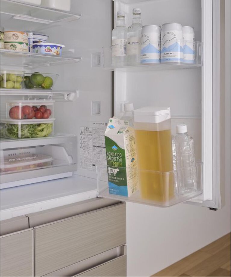 journal standard Furniture「《WEB限定予約》【tower/タワー】倒して置ける冷水筒 ティーバッグ入れ付き」|食器・キッチングッズ|