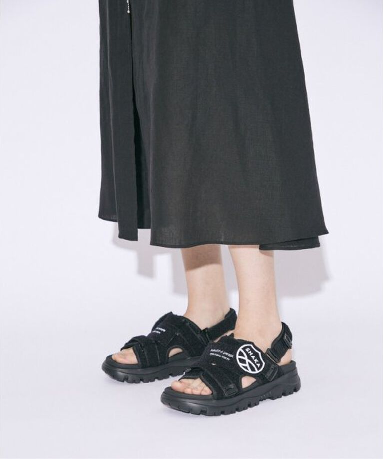 Spick and Span「≪一部店舗+WEB限定≫【beautiful people】 SHAKAxbp chill out ex in mohair pile」|サンダル|ブラック