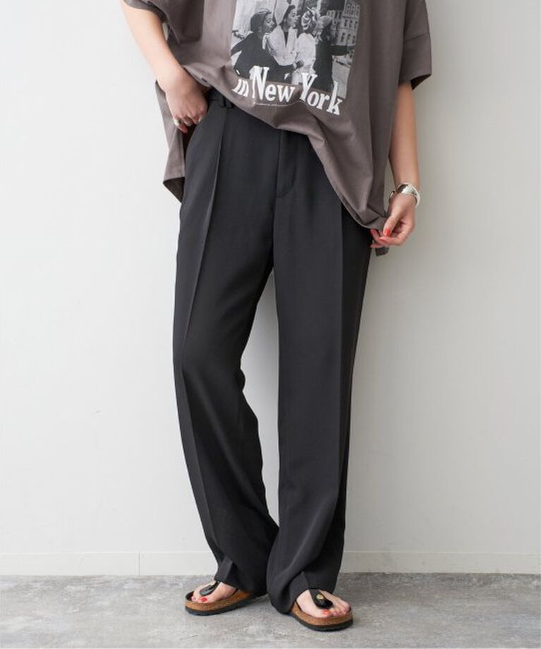 Spick and Span「ストレッチタックストレートパンツ」|スラックス|ブラック