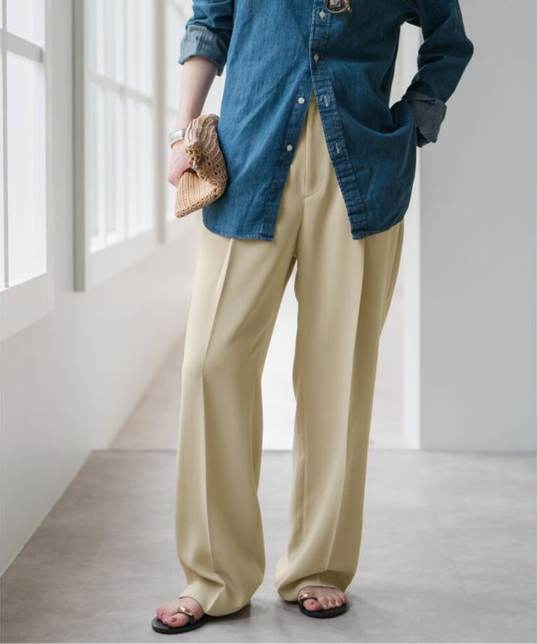Spick and Span「ストレッチタックストレートパンツ」|スラックス|