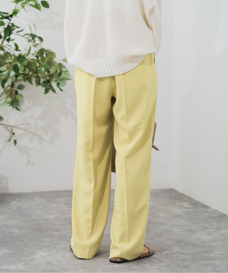 Spick and Span「ストレッチタックストレートパンツ」|スラックス|