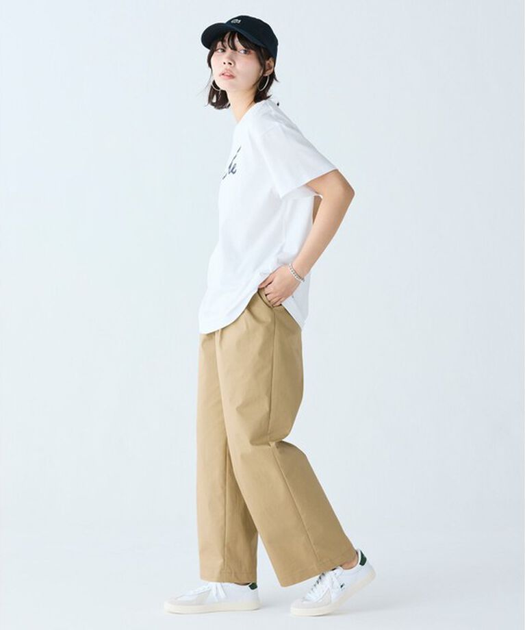 LACOSTE「【オンライン限定】LACOSTE スクリプトネームロゴ  ルーズシルエットハーフスリーブTシャツ」|Tシャツ・カットソー|