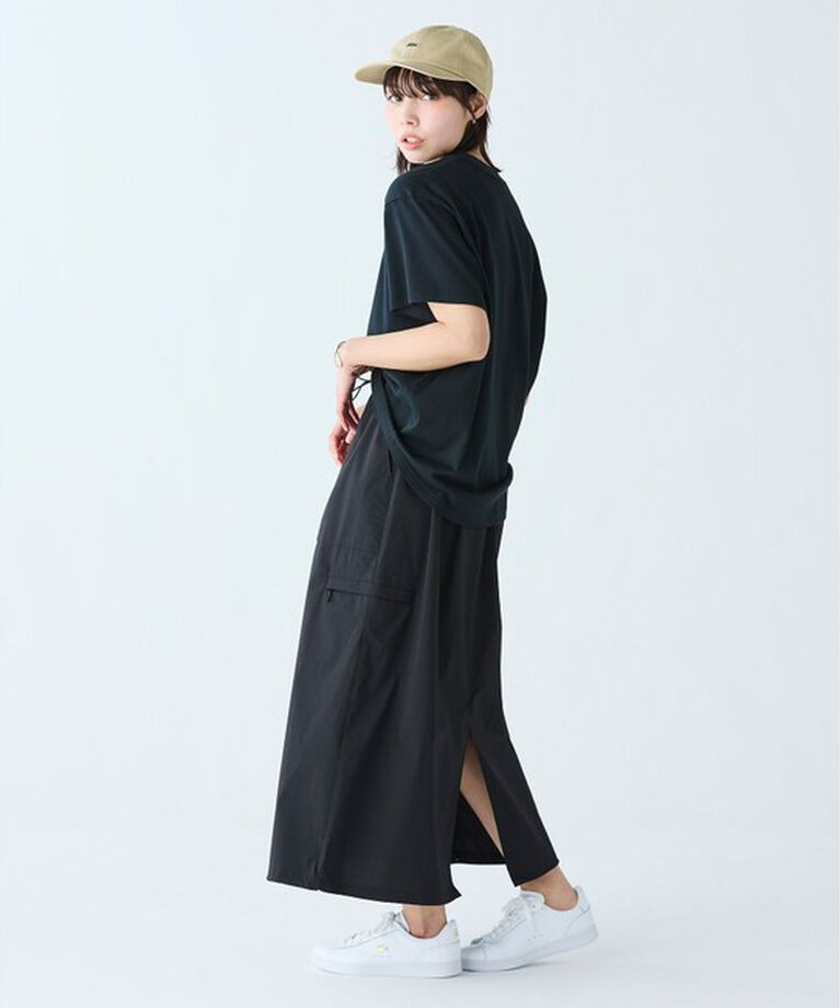 LACOSTE「【オンライン限定】LACOSTE スクリプトネームロゴ  ルーズシルエットハーフスリーブTシャツ」|Tシャツ・カットソー|
