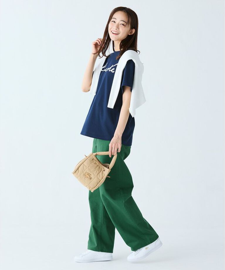 LACOSTE「【オンライン限定】LACOSTE スクリプトネームロゴ  ルーズシルエットハーフスリーブTシャツ」|Tシャツ・カットソー|