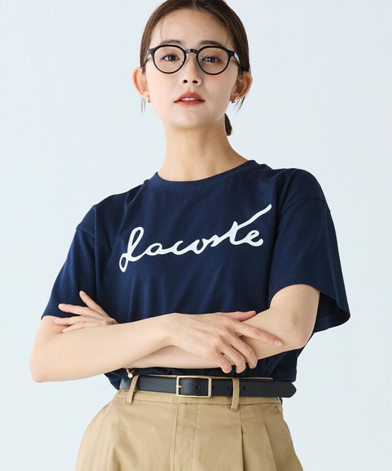 LACOSTE「【オンライン限定】LACOSTE スクリプトネームロゴ  ルーズシルエットハーフスリーブTシャツ」|Tシャツ・カットソー|