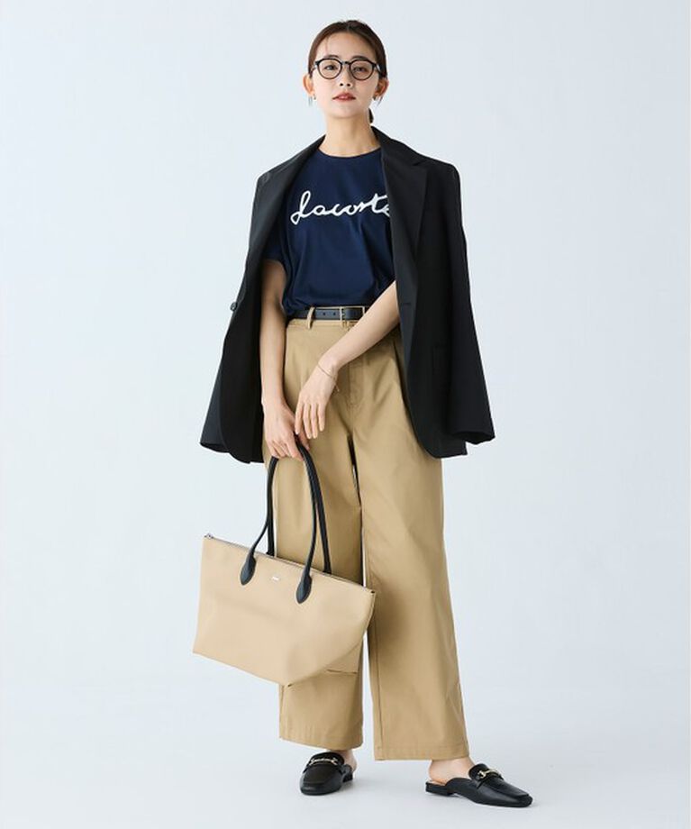 LACOSTE「【オンライン限定】LACOSTE スクリプトネームロゴ  ルーズシルエットハーフスリーブTシャツ」|Tシャツ・カットソー|