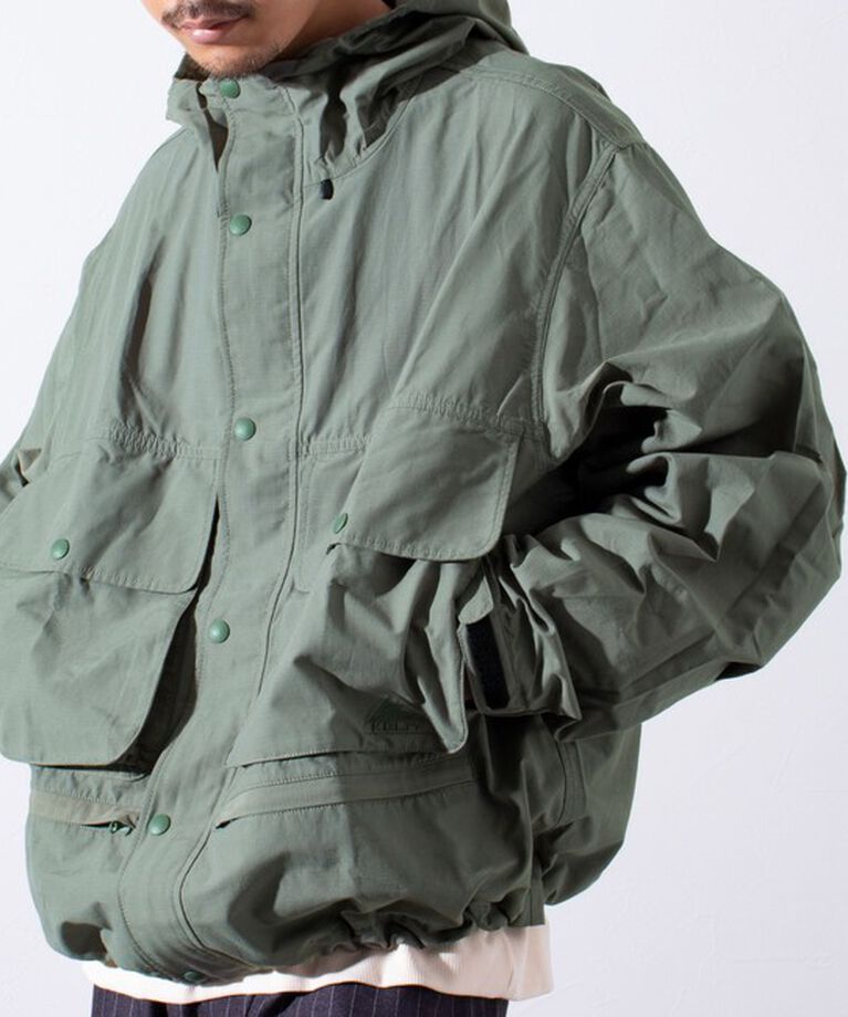 GLOSTER「【限定展開】【KELTY×GLOSTER】別注  ミリタリー ユーティリティ フィッシングジャケット」|ブルゾン・スタジャン|