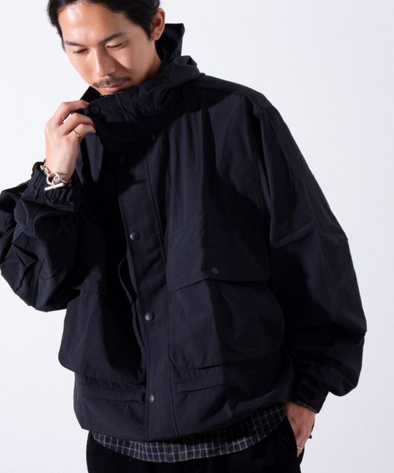 GLOSTER「【限定展開】【KELTY×GLOSTER】別注  ミリタリー ユーティリティ フィッシングジャケット」|ブルゾン・スタジャン|ブラック