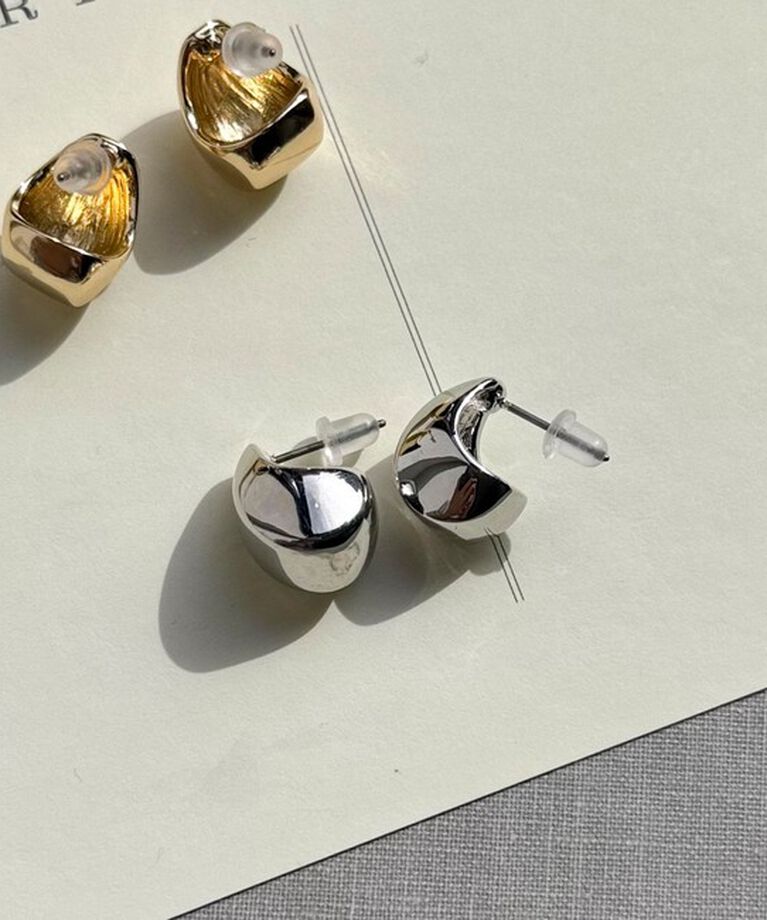 fredy emue「チタンポストボリュームメタルピアス」|ピアス|