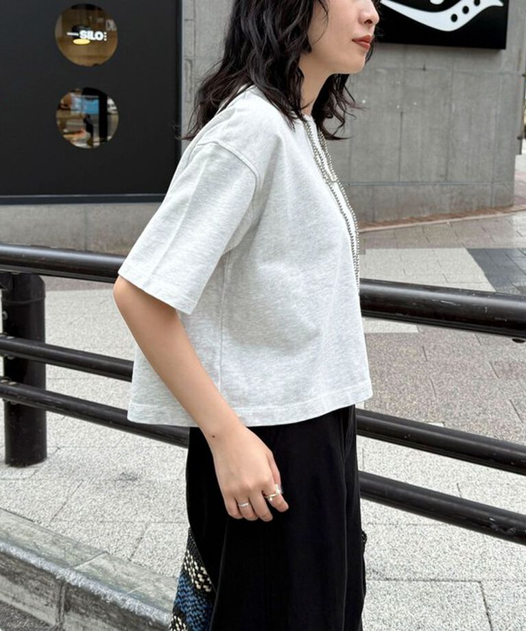 fredy emue「【新色追加！】ベーシッククロップド丈Tシャツ」|Tシャツ・カットソー|