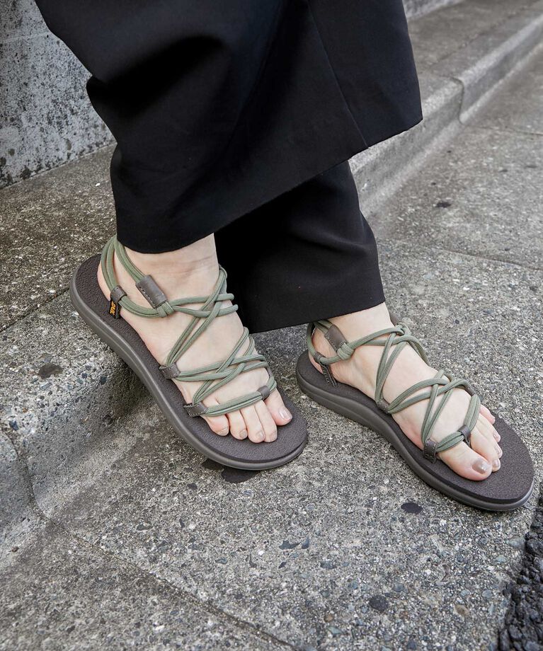 Juze「【Teva】VOYA INFINITY SPACE DYE」|サンダル|オリーブ(37)