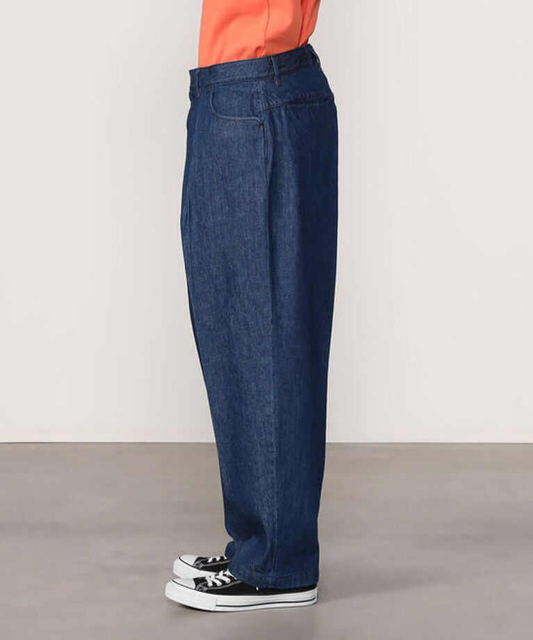  「FARAH | ツータック ワイドデニムパンツ MEN」|デニム|