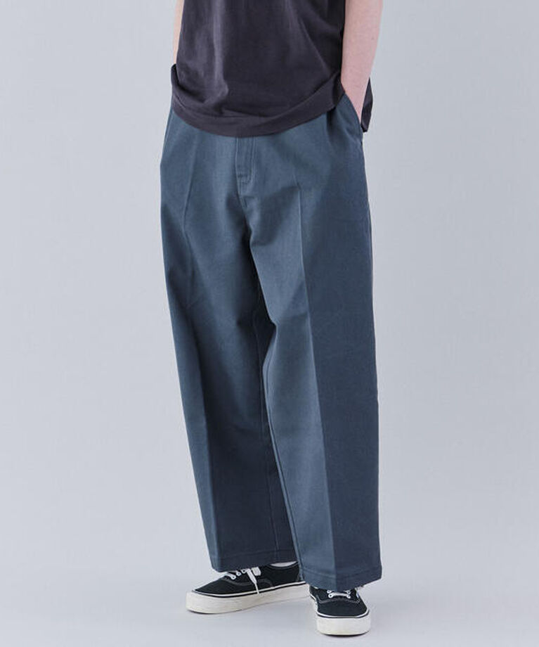  「Dickies │〈別注〉ワイド チノスラックス MEN」|チノ|GREY