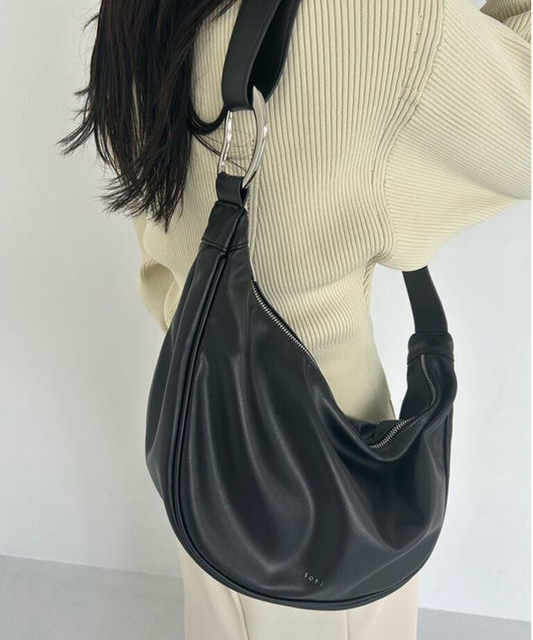  「【再入荷！】loti ワンショルダークロワッサンBAG」|トートバッグ|ブラック