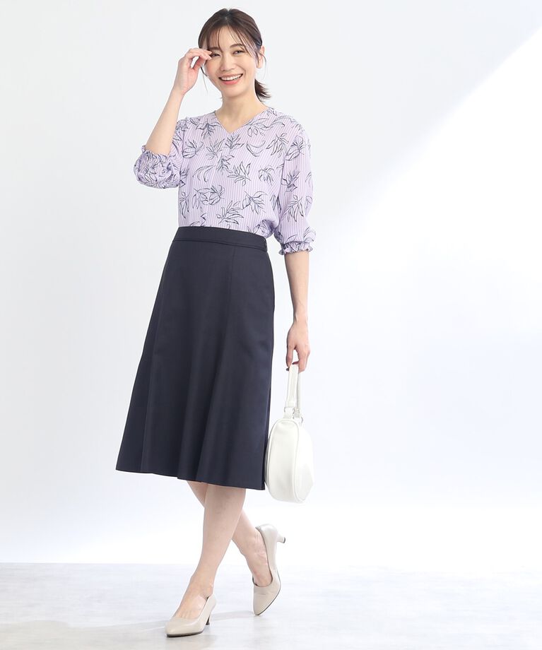 Reflect「【SALE／WEB限定カラーあり／接触冷感／洗える】ストライプ×リーフ柄ブラウス」|シャツ・ブラウス|