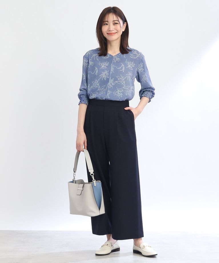 Reflect「【SALE／WEB限定カラーあり／接触冷感／洗える】ストライプ×リーフ柄ブラウス」|シャツ・ブラウス|