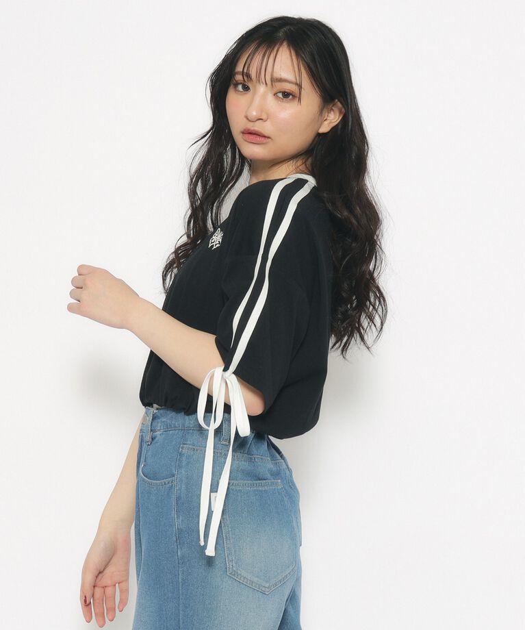 PINK-latte「【スクールコーデ】袖ラインリボンTシャツ」|Tシャツ・カットソー|