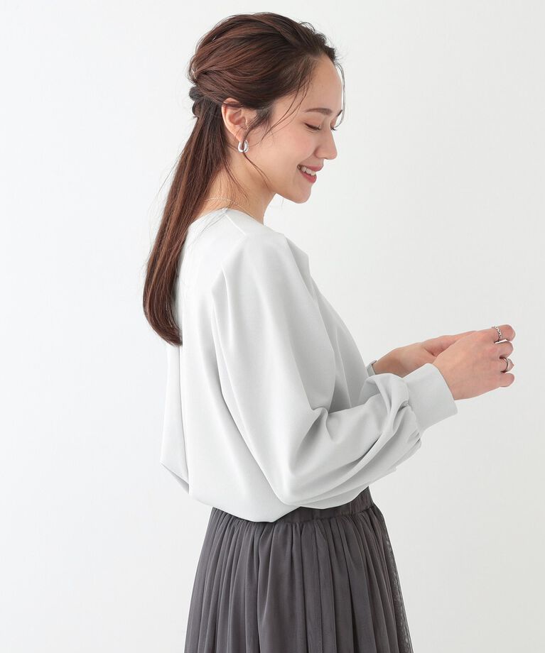 SHOO･LA･RUE「【S-LL/2点セット】女性らしく好印象 アクセ付き カットジョーゼット トップス」|Tシャツ・カットソー|