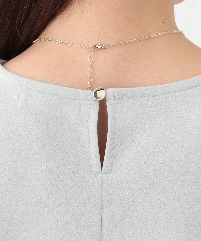 SHOO･LA･RUE「【S-LL/2点セット】女性らしく好印象 アクセ付き カットジョーゼット トップス」|Tシャツ・カットソー|