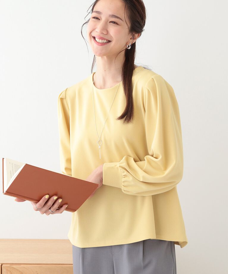 SHOO･LA･RUE「【S-LL/2点セット】女性らしく好印象 アクセ付き カットジョーゼット トップス」|Tシャツ・カットソー|イエロー(031)
