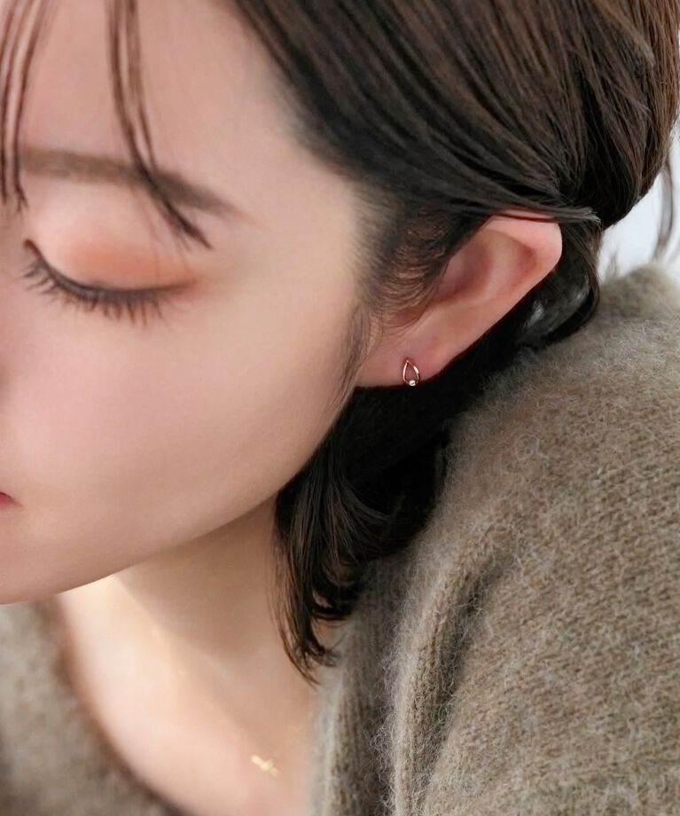 Phoebe「【K10】リーフダイヤモンドピアス　ローズゴールド／限定BOX＆ショッパーつき」|ピアス|