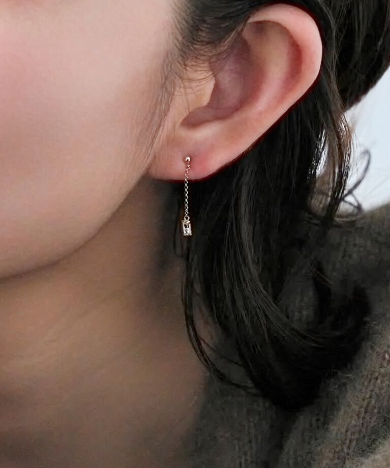 Phoebe「【K10】スウィングバケットピアス／限定BOX＆ショッパーつき」|ピアス|ゴールド