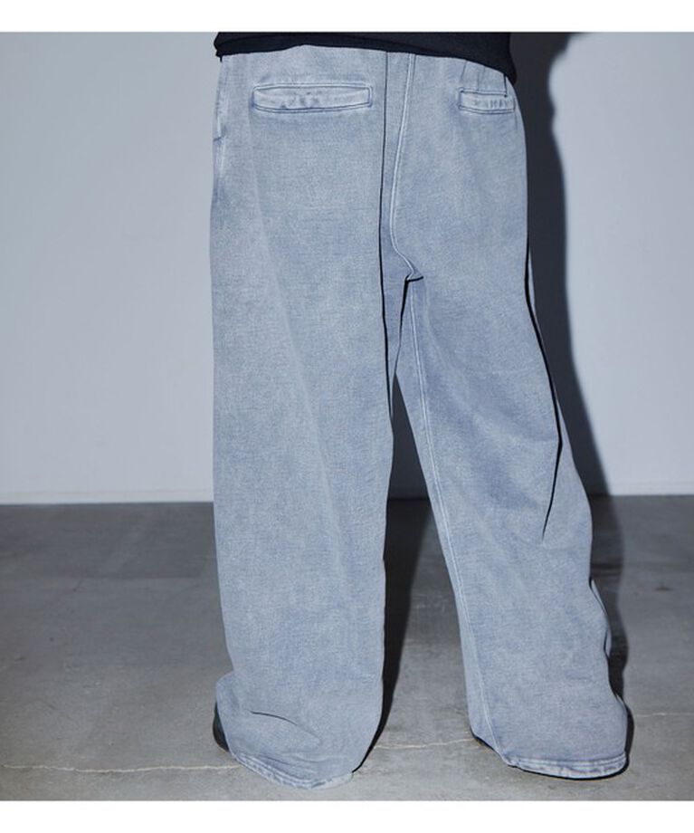 BEAMS「フェード ワイド スウェット パンツ」|チノ|FADE_BLACK
