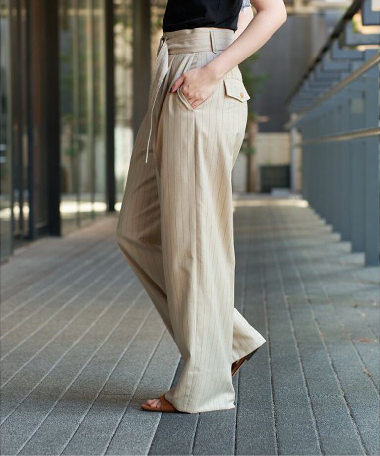 IENA LA BOUCLE「IENA LA BOUCLE ストライプベルテッドタックパンツ」|スラックス|