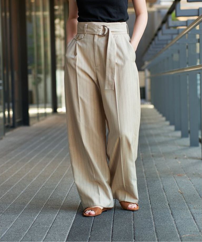 IENA LA BOUCLE「IENA LA BOUCLE ストライプベルテッドタックパンツ」|スラックス|