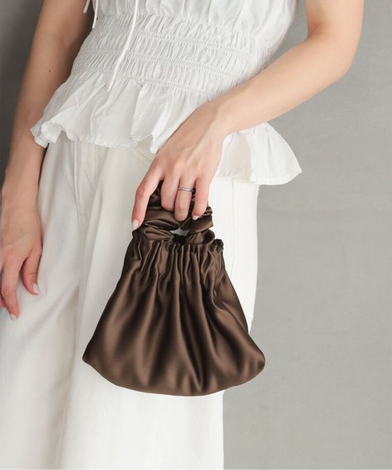 SLOBE IENA「A Bronze Age/ブロンズエイジ サテンバッグ HALOBAG」|ハンドバッグ|ブラウン