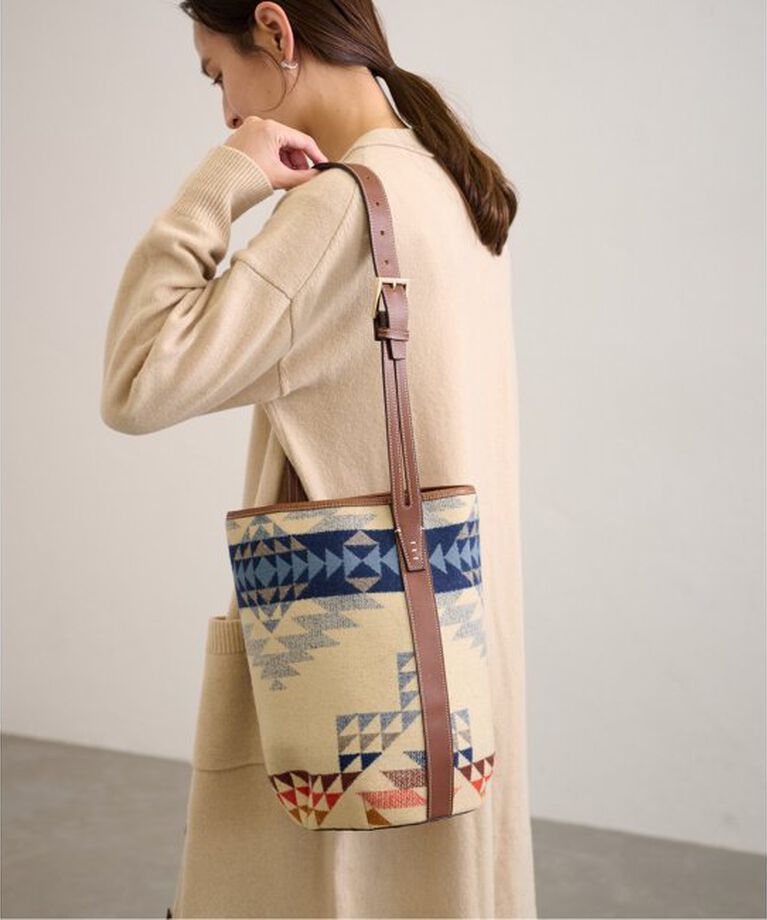 FRAMeWORK「≪追加≫A VACATION/アヴァケーション MARCHE PENDLETON2」|ショルダー・メッセンジャー|