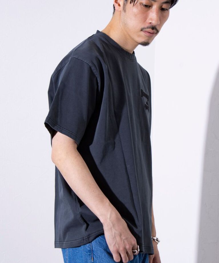 GLOSTER「【WILDERNESS EXPERIENCE×JIMNY】別注バックプリント Tシャツ」|Tシャツ・カットソー|