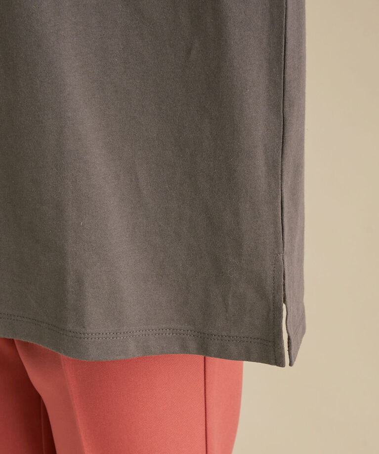 VIS「綿100%。トレンドに左右されないベーシック無地ロングTシャツ」|Tシャツ・カットソー|