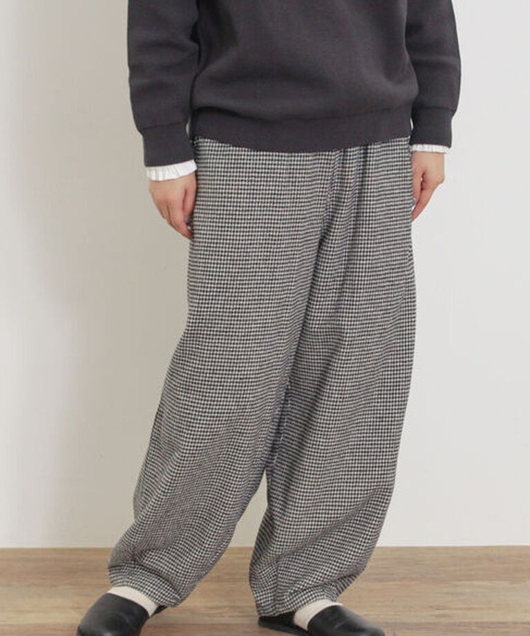 Samansa Mos2「【M/Lサイズ】ツイル裾ダーツパンツ」|その他|チャコールグレー