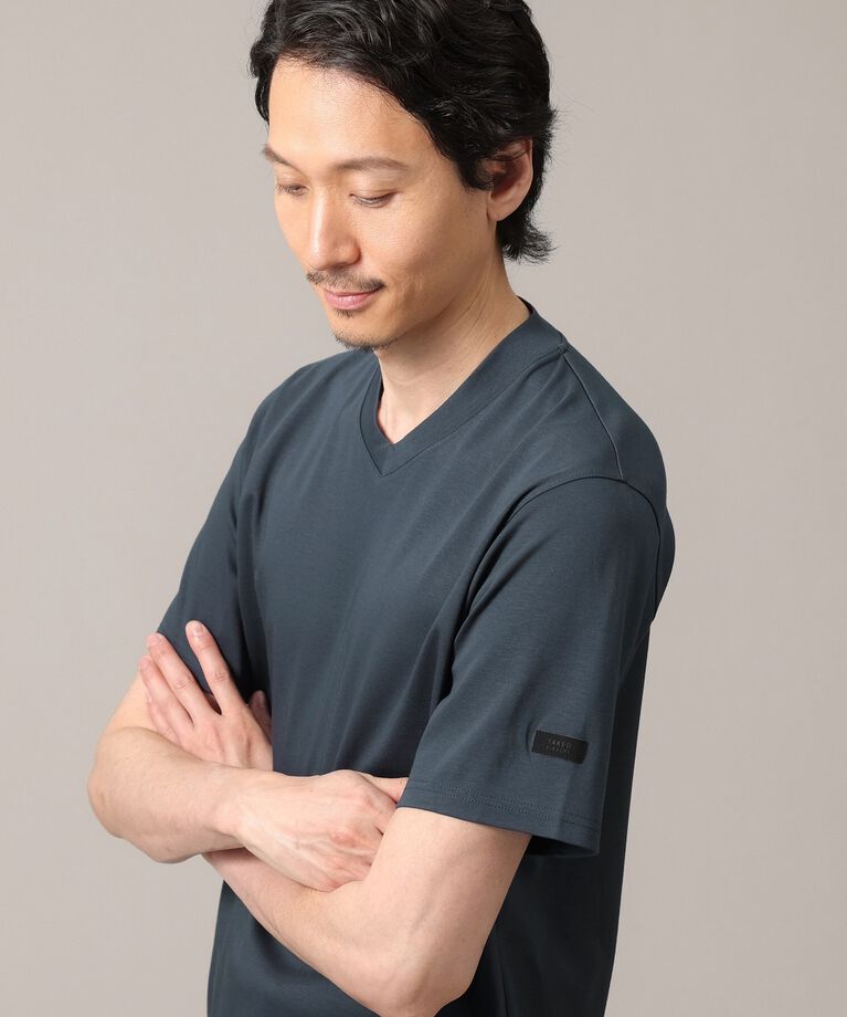 TAKEO KIKUCHI「【抗菌防臭】ジャケットインナー 半袖 Vカットソー」|Tシャツ・カットソー|