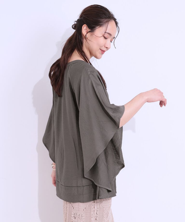 SHOO･LA･RUE「【洗える/S-LL/接触冷感】涼しく体型カバー お袖フレア ドレープブラウス」|シャツ・ブラウス|