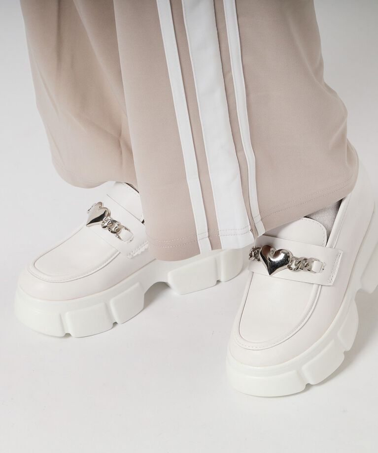 csT&P「厚底ハートチャーム付きローファーパンプス」|パンプス|