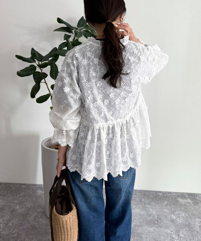 fredy emue「3D刺繍スカラップ前開きブラウス」|シャツ・ブラウス|